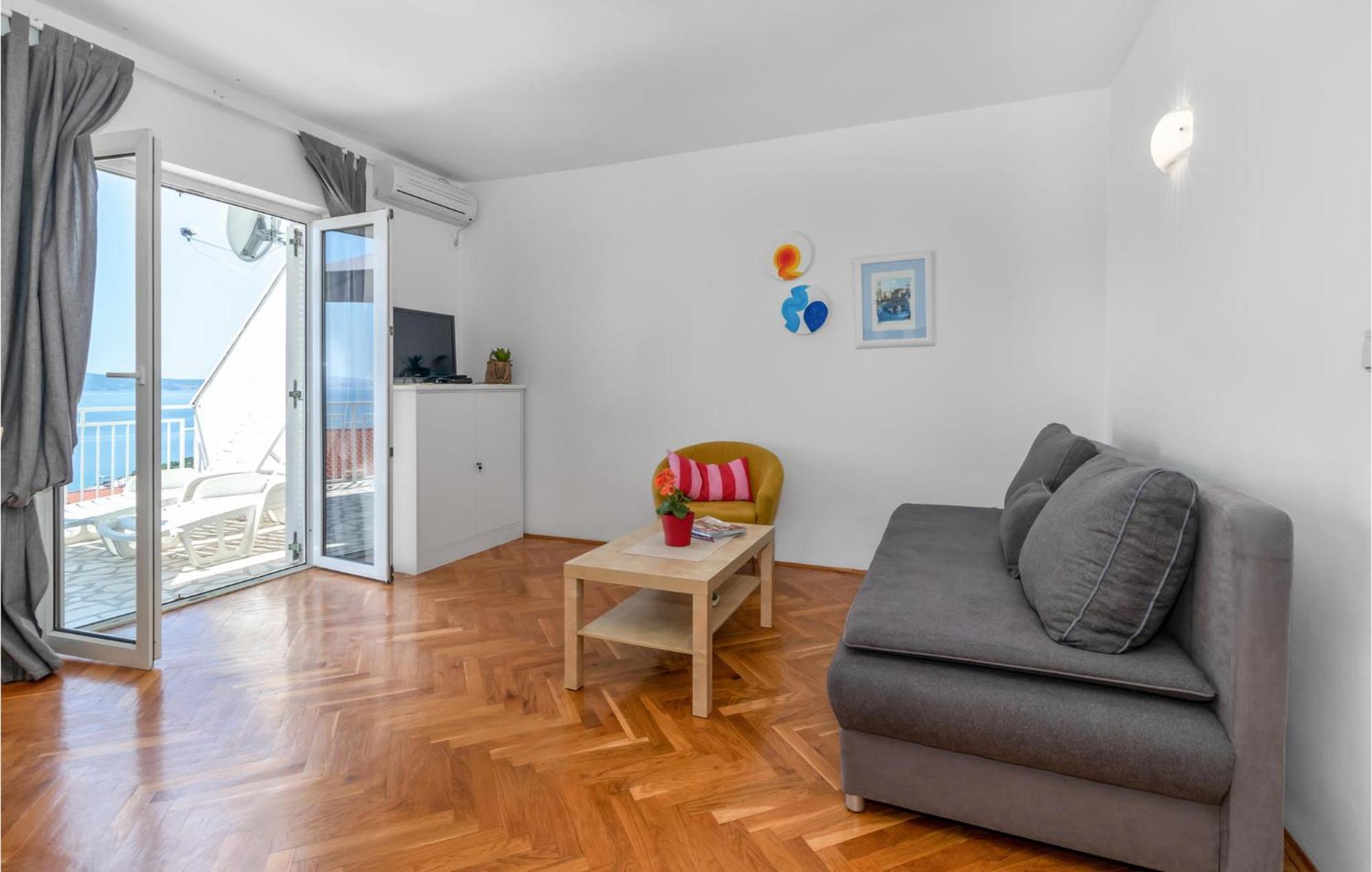 Lovely Apartment In Novi Vinodolski With Wifi Extérieur photo