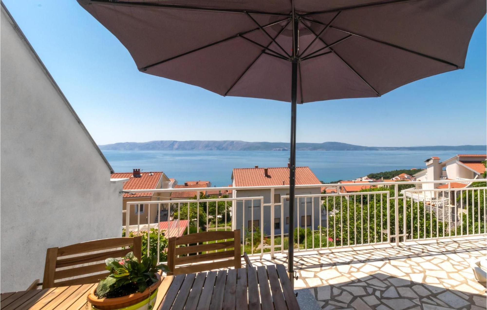 Lovely Apartment In Novi Vinodolski With Wifi Extérieur photo