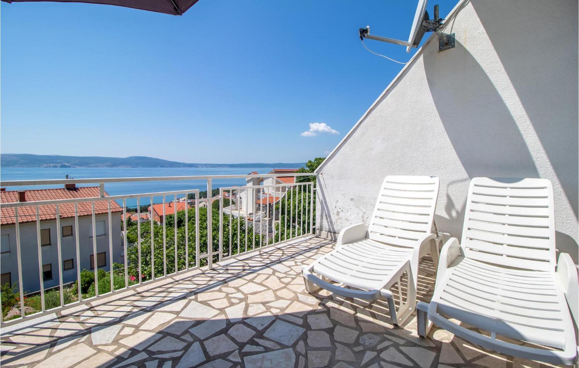 Lovely Apartment In Novi Vinodolski With Wifi Extérieur photo